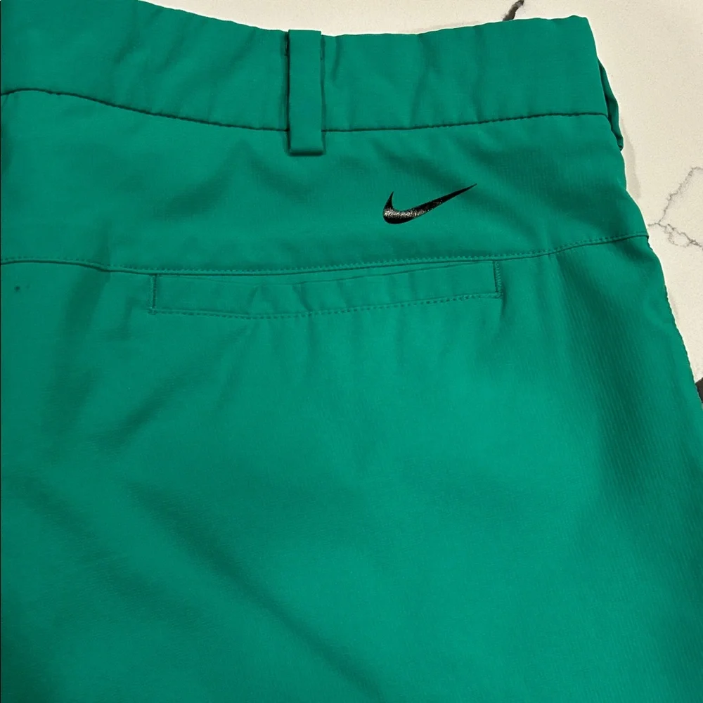 Nike Men's Bright Green Golf pants - Picture 3 of 4